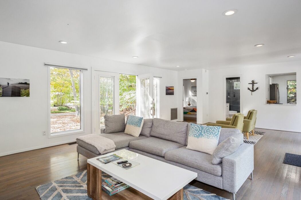 Photo of Livingroom in Clearwater Beach