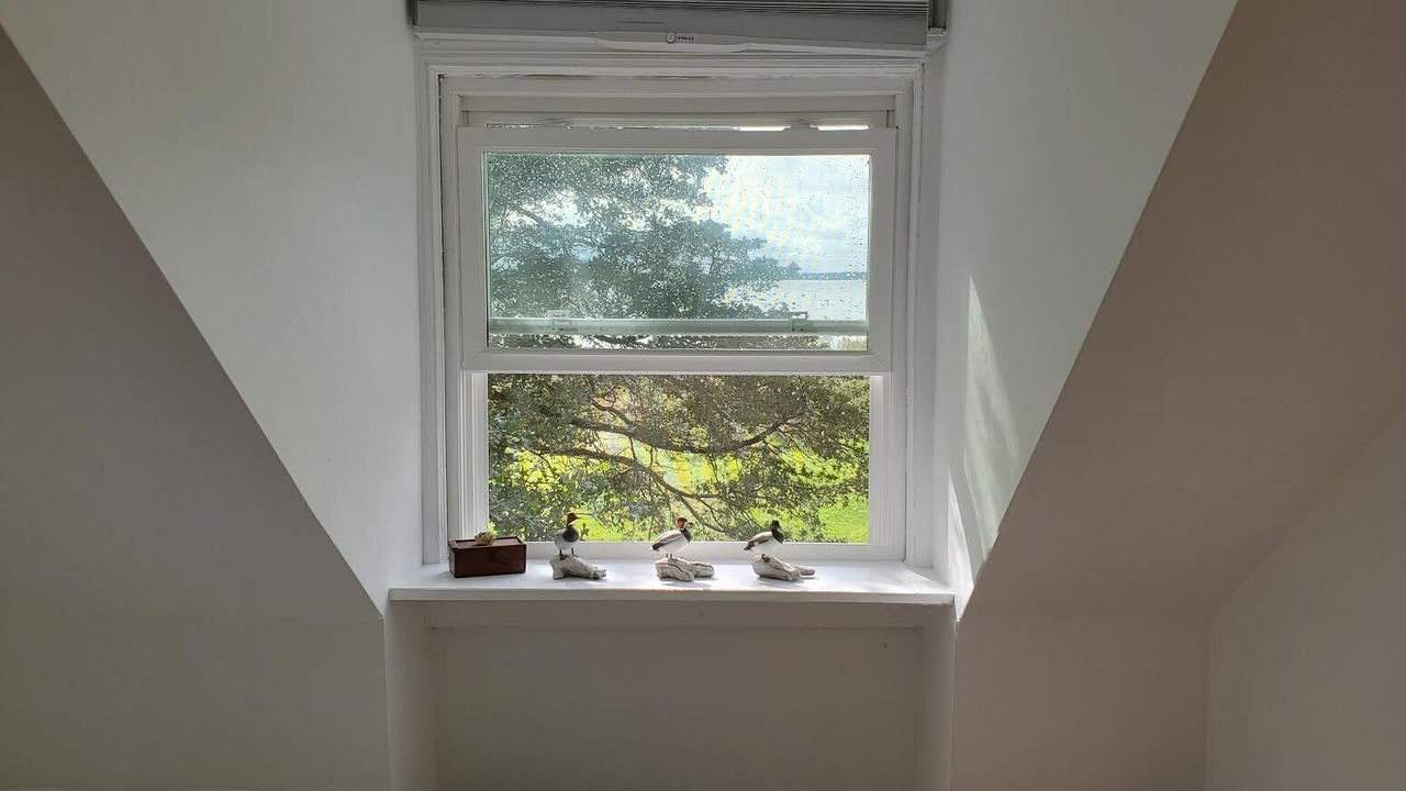 Photo of Bedroom in Aquebogue