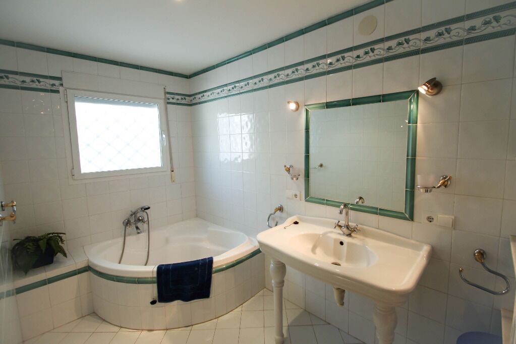 Photo of Bathroom in Benimeit