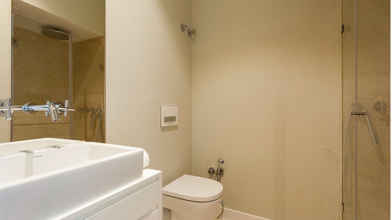 Photo of Bathroom in Baixa