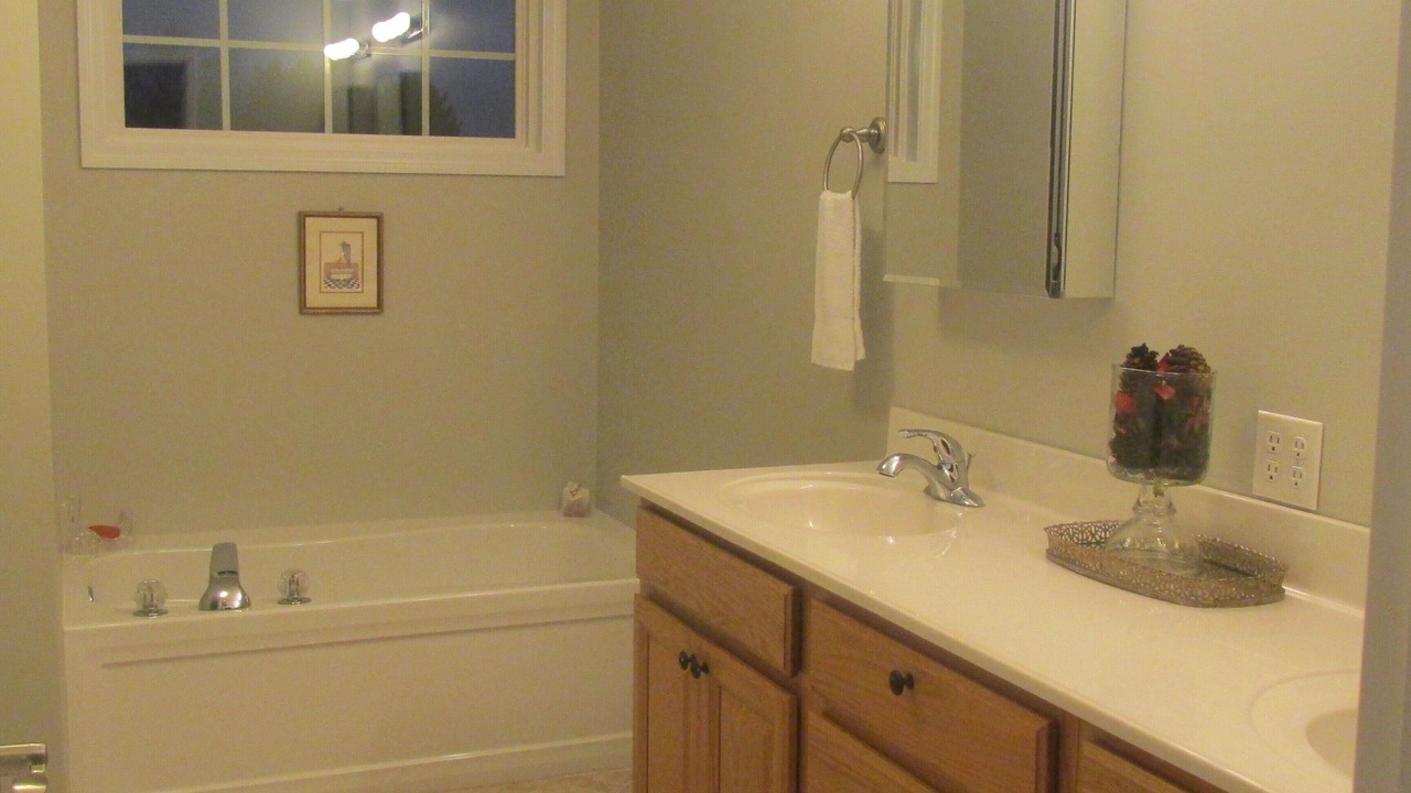Photo of Bathroom in Peaks