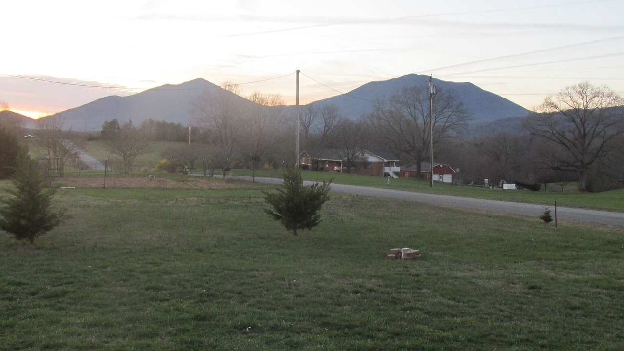 Photo of Outdoor in Peaks
