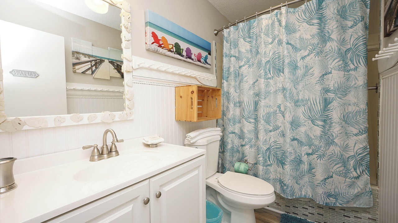 Photo of Bathroom in Holiday Isle