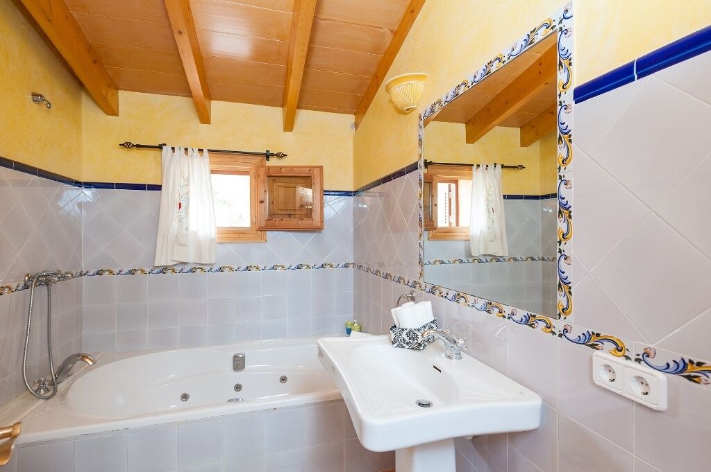 Photo of Bathroom in Inca