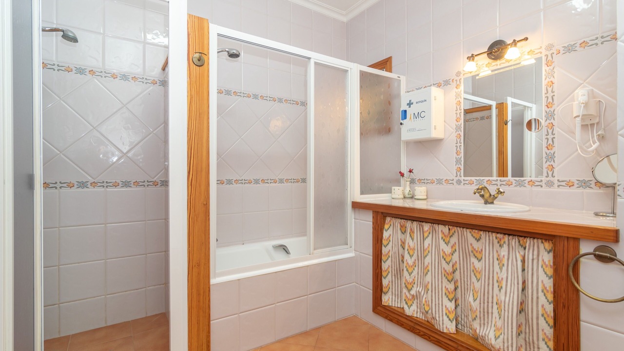 Photo of Bathroom in Campos