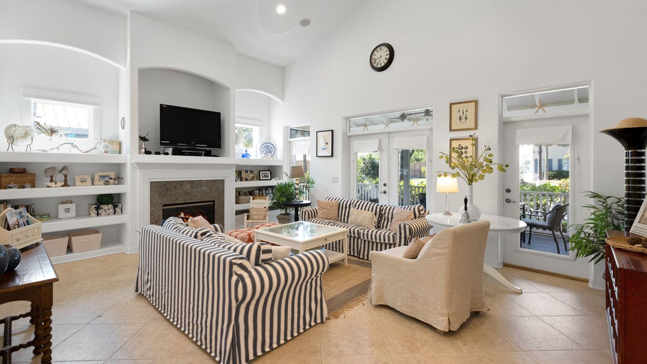Photo of Livingroom in Sugarwood Beach