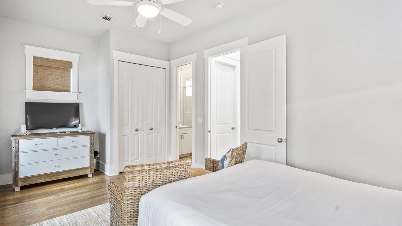 Photo of Bedroom in Santa Rosa Beach