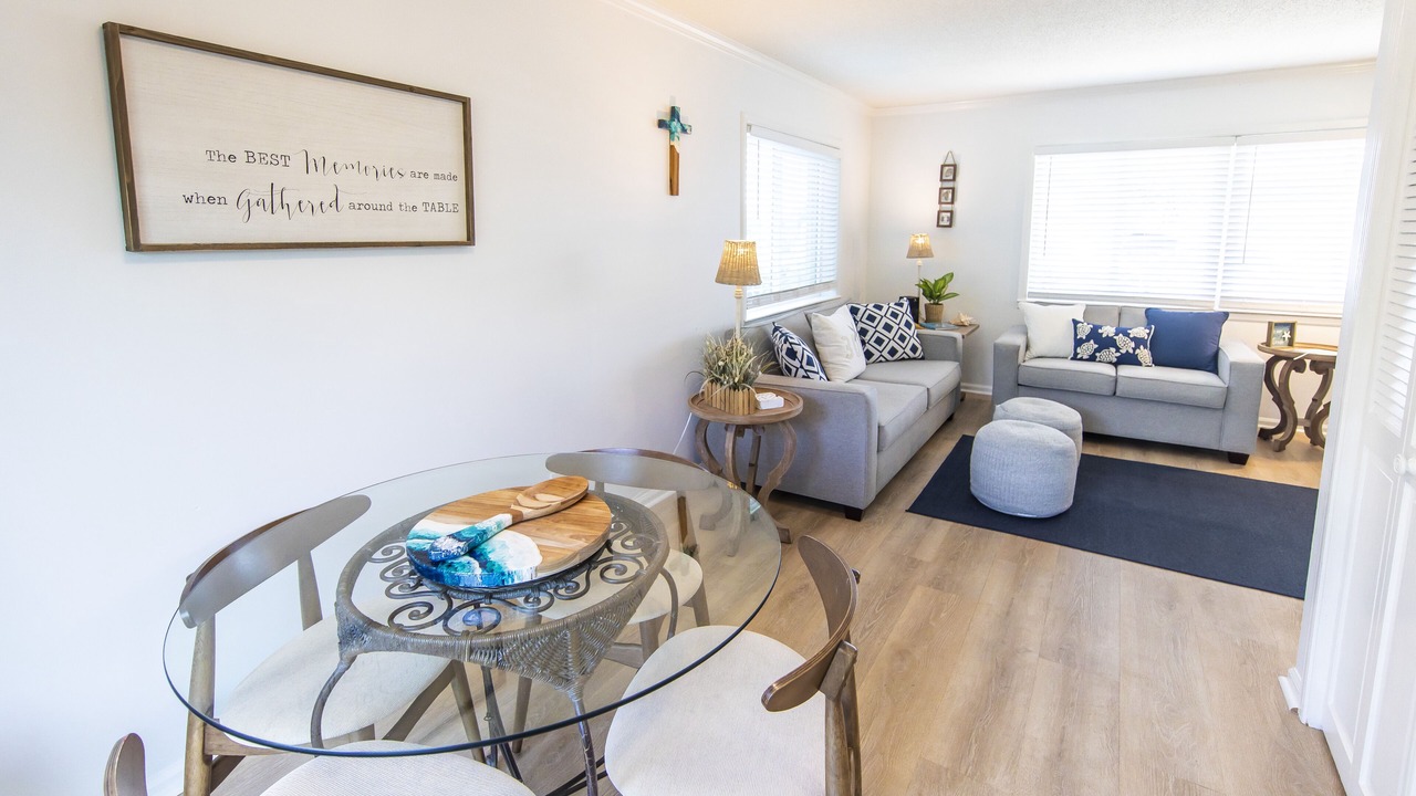Photo of Livingroom in Dune Allen Beach