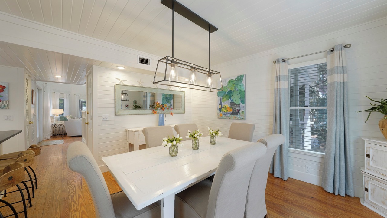 Photo of Bedroom in Seaside