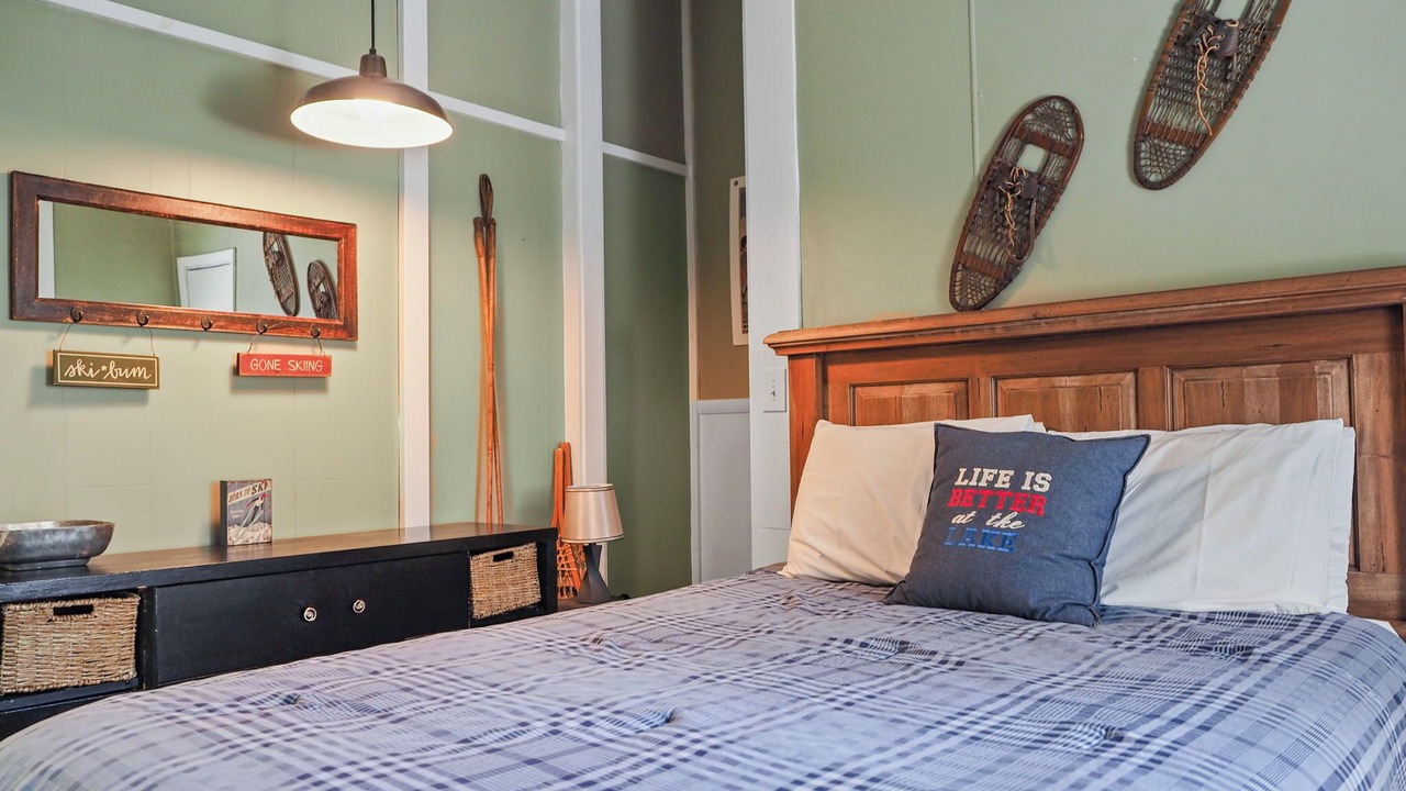 Photo of Bedroom in Charlevoix