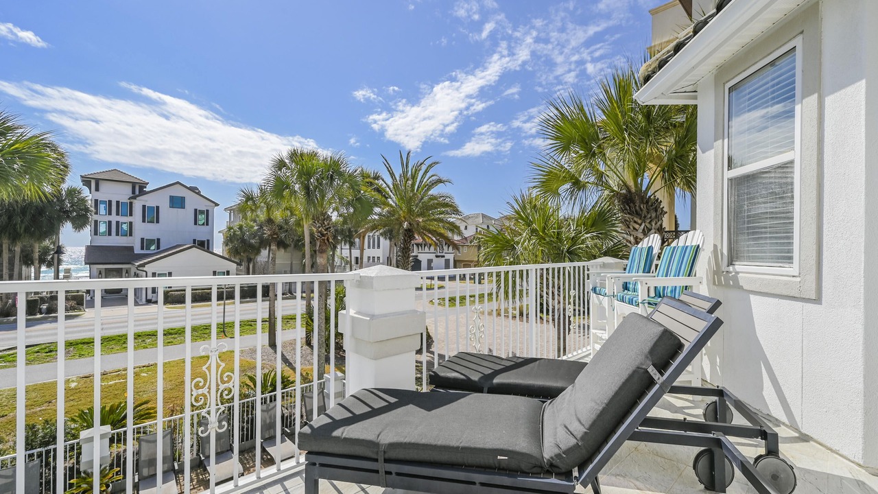 Photo of Patio Balcony in Destiny Grand Palms