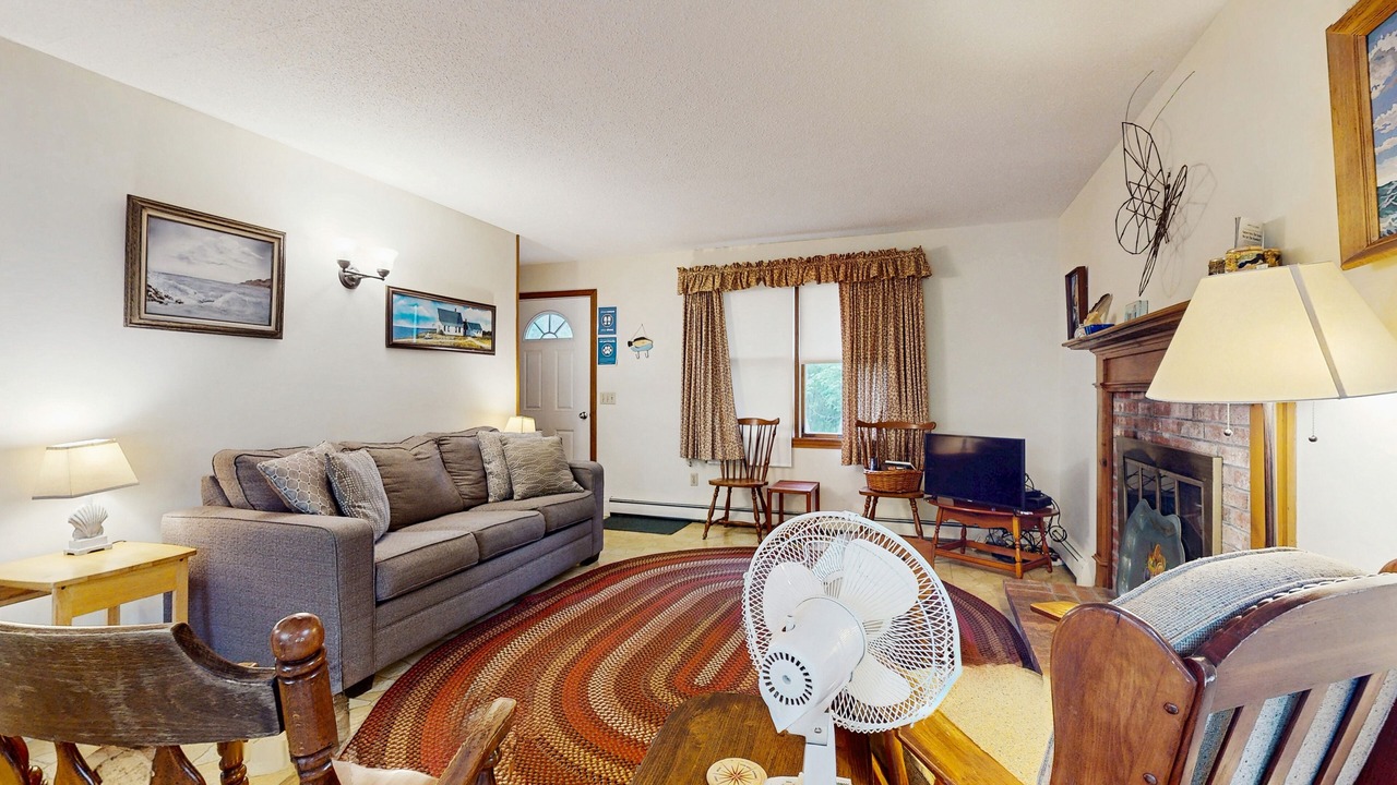 Photo of Livingroom in Dennis