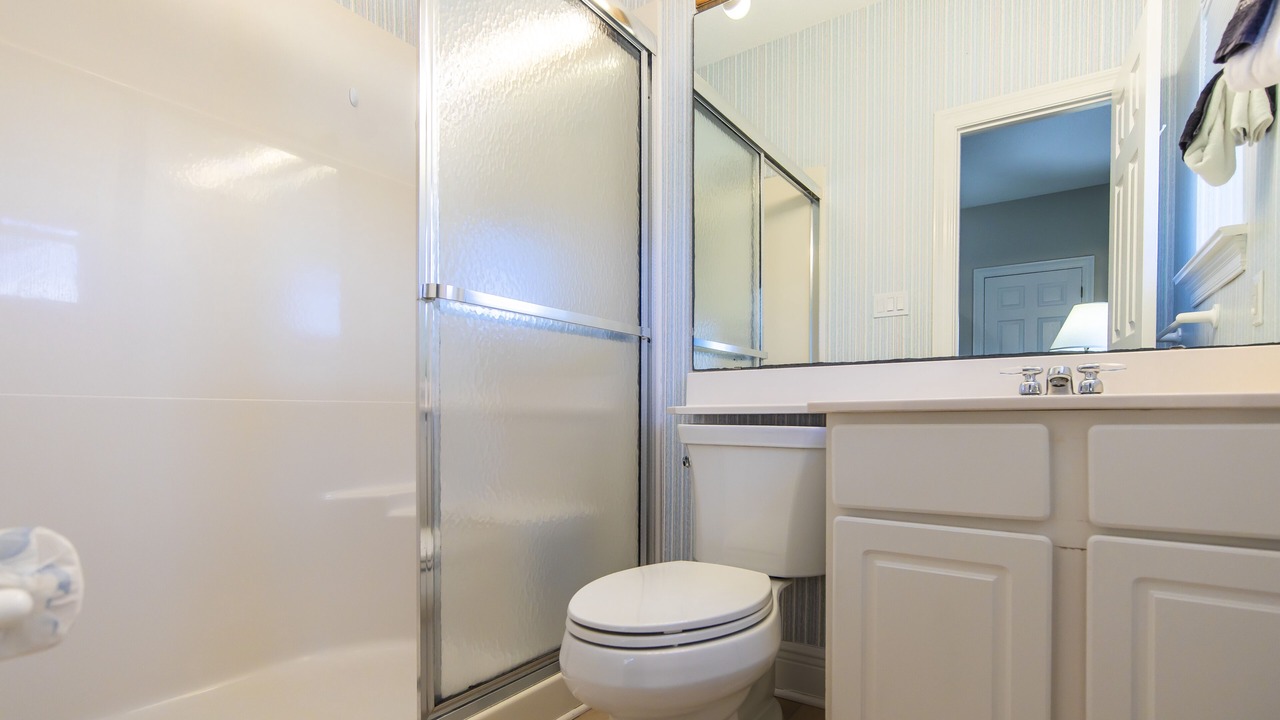 Photo of Bathroom in Dune Allen Beach