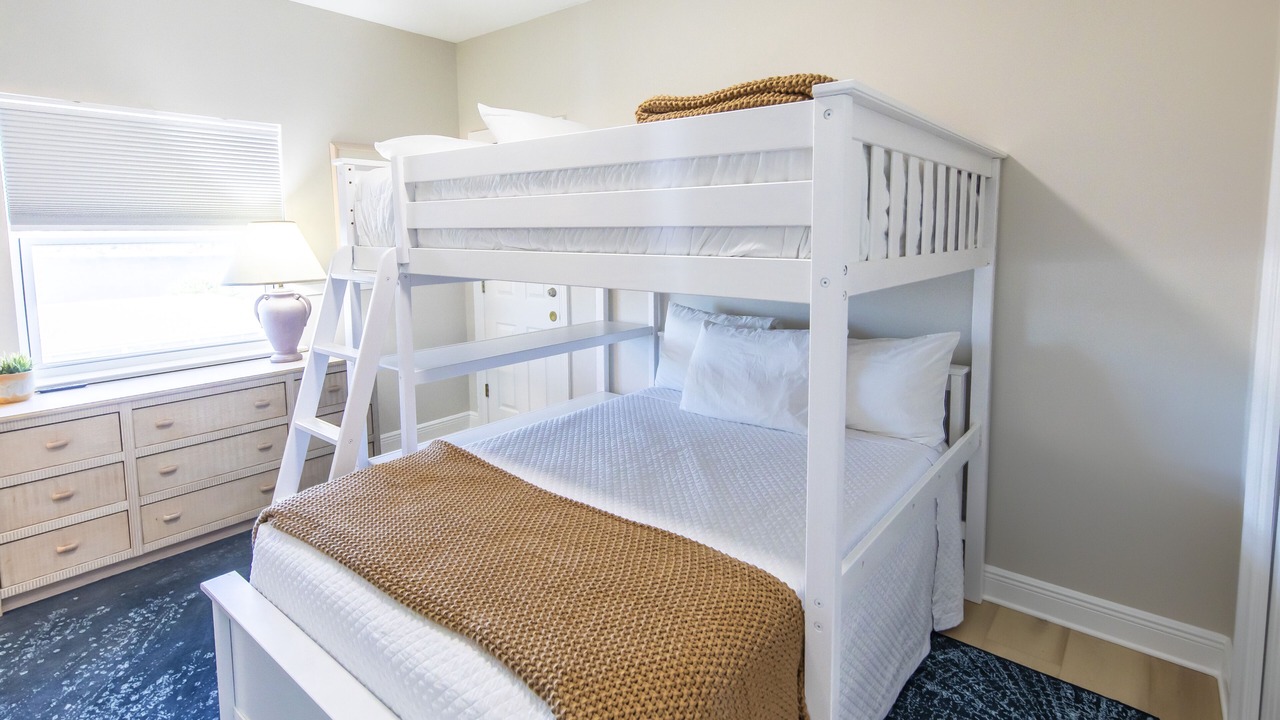 Photo of Bedroom in Dune Allen Beach