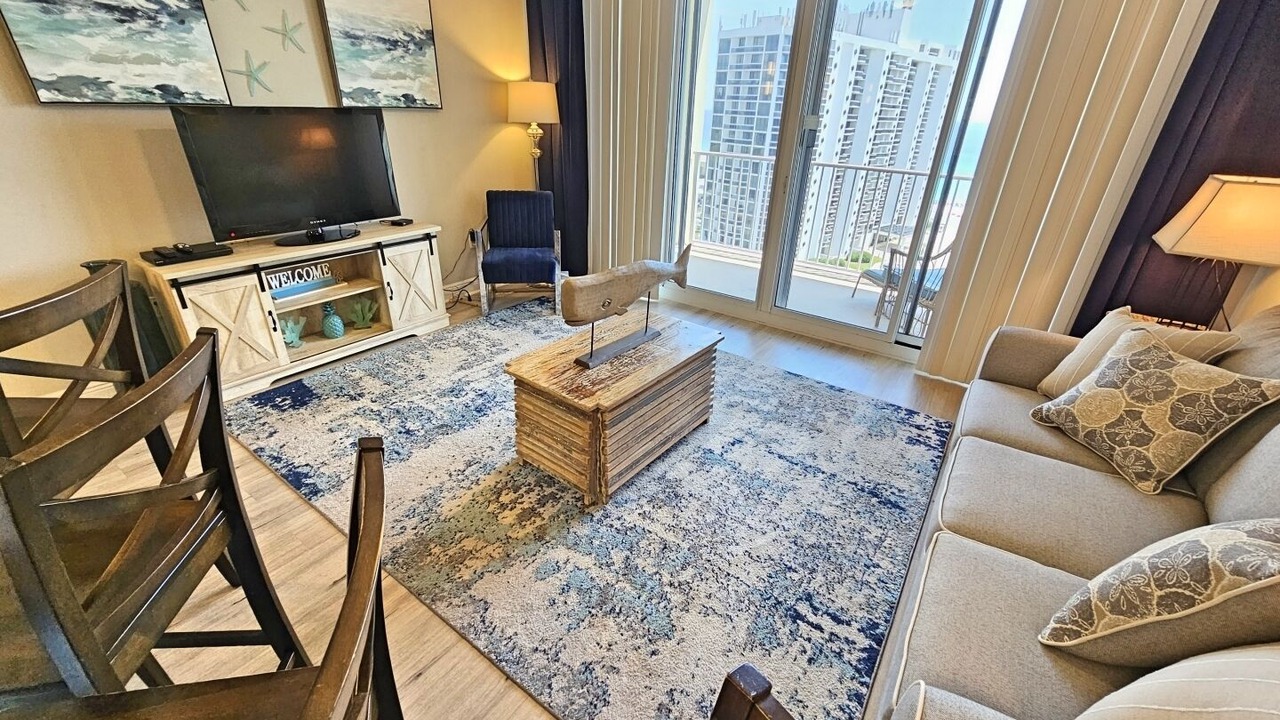 Photo of Bedroom in Miramar Beach
