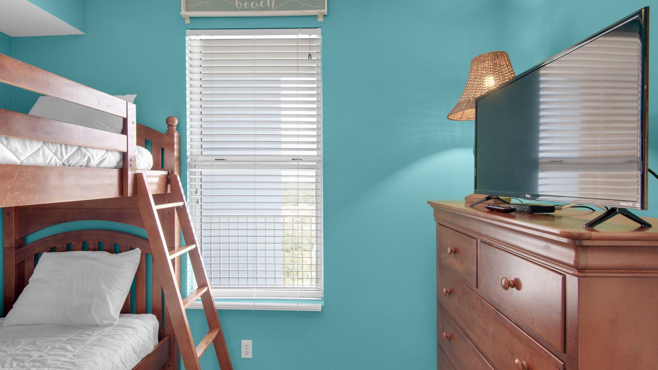 Photo of Bedroom in Long Beach