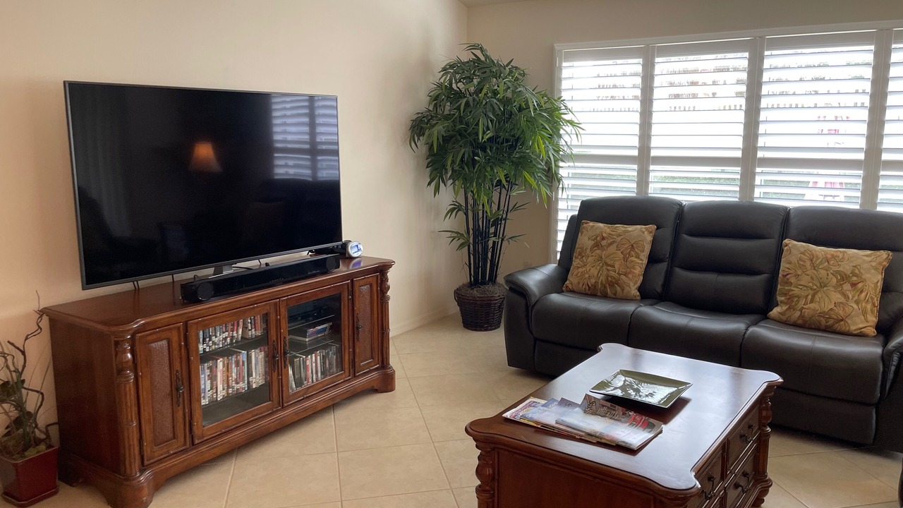 Photo of Livingroom in Lake Sumter Landing