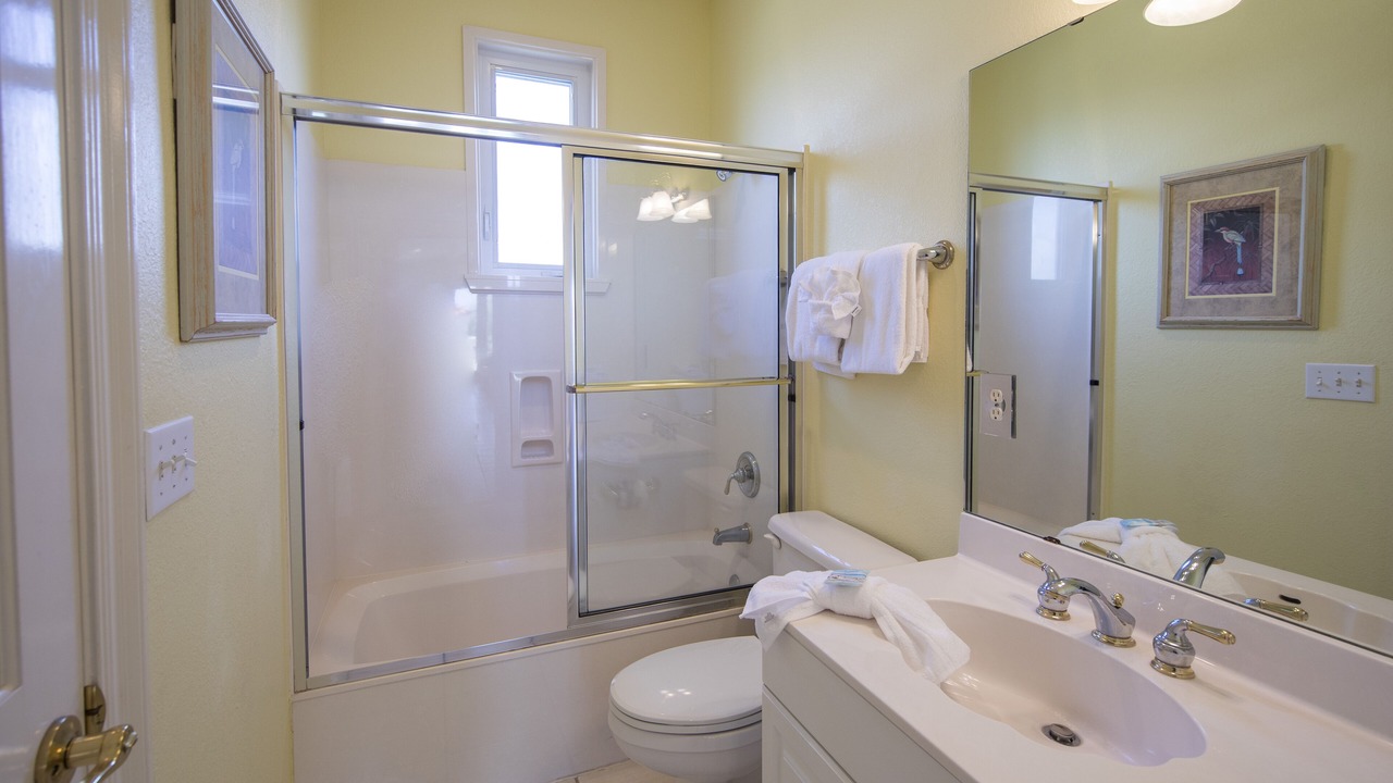 Photo of Bathroom in Dune Allen Beach
