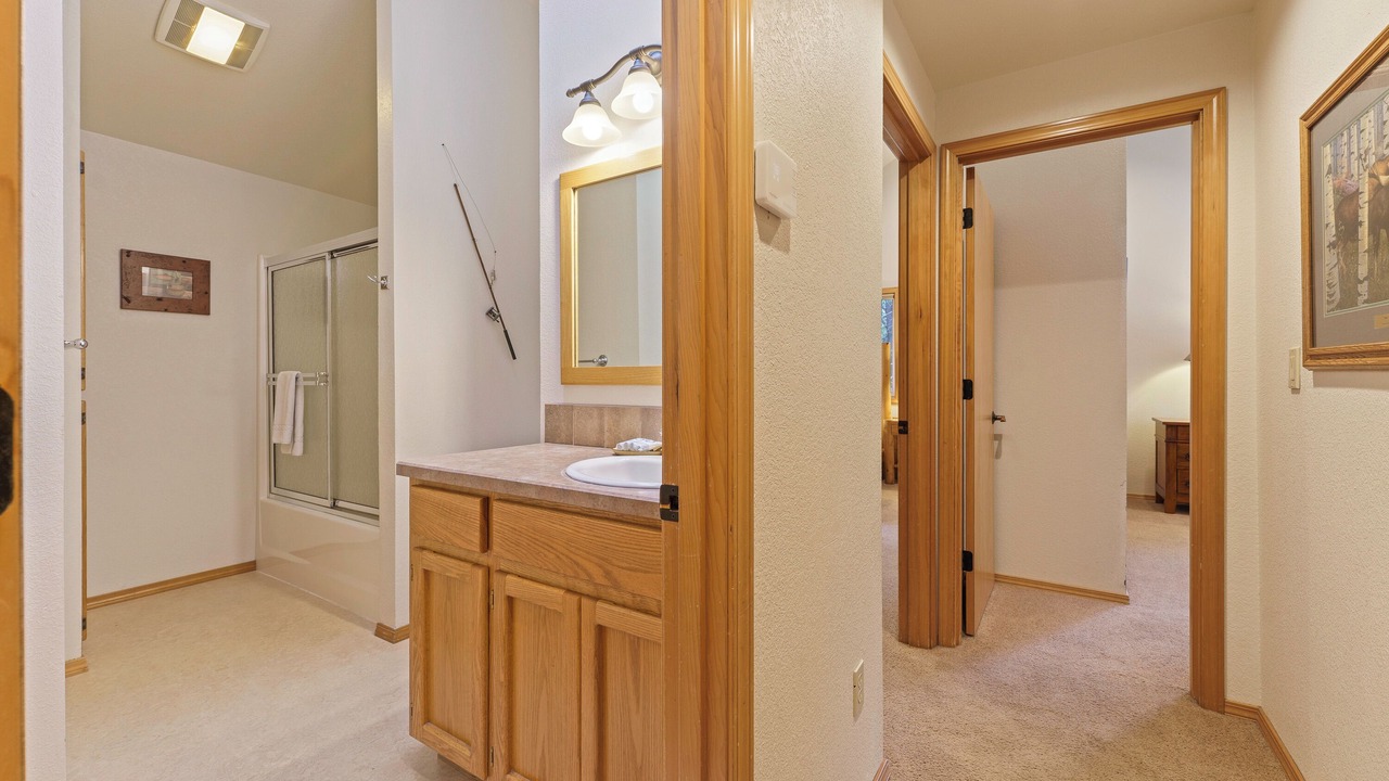 Photo of Bathroom in Sunriver