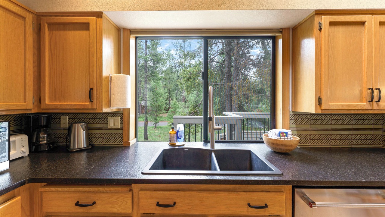 Photo of Kitchen in Sunriver