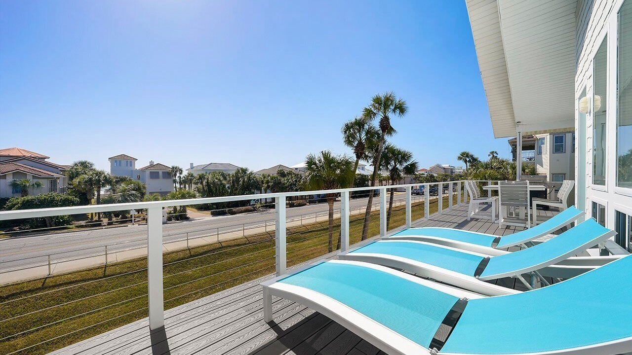 Photo of Patio Balcony in Crystal Shores
