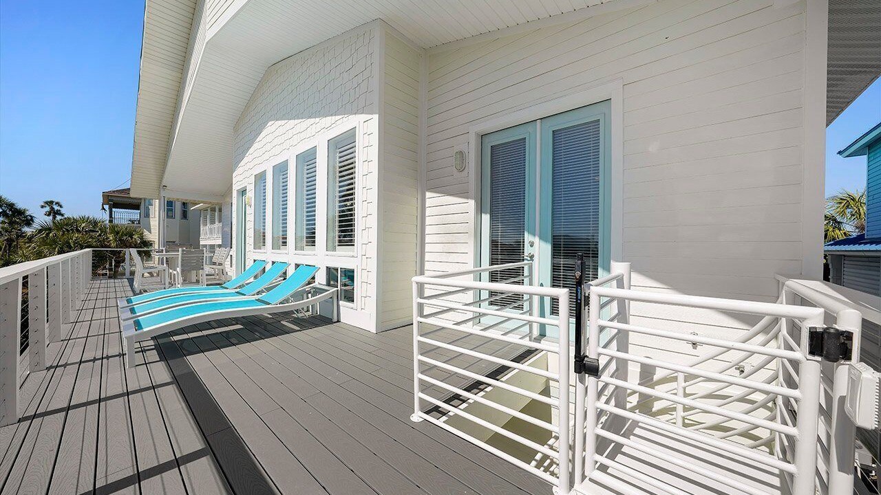 Photo of Patio Balcony in Crystal Shores