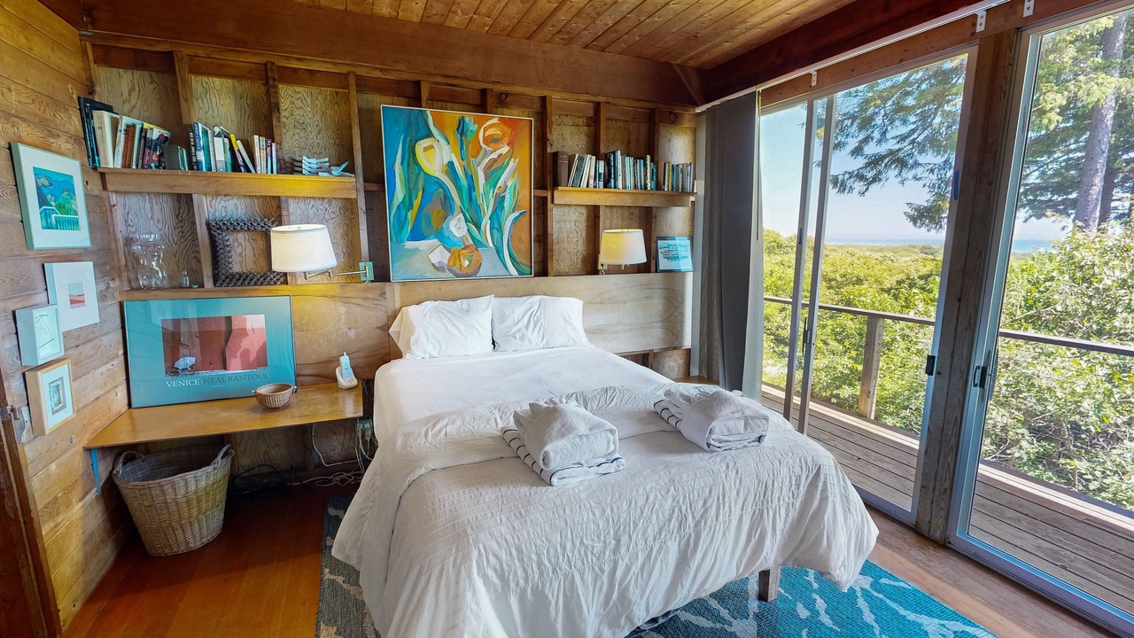 Photo of Bedroom in Chilmark