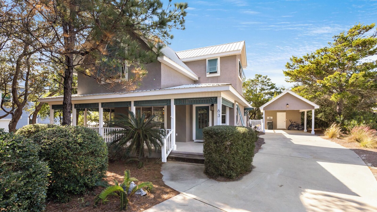 Photo of Outdoor in White's Gulfview
