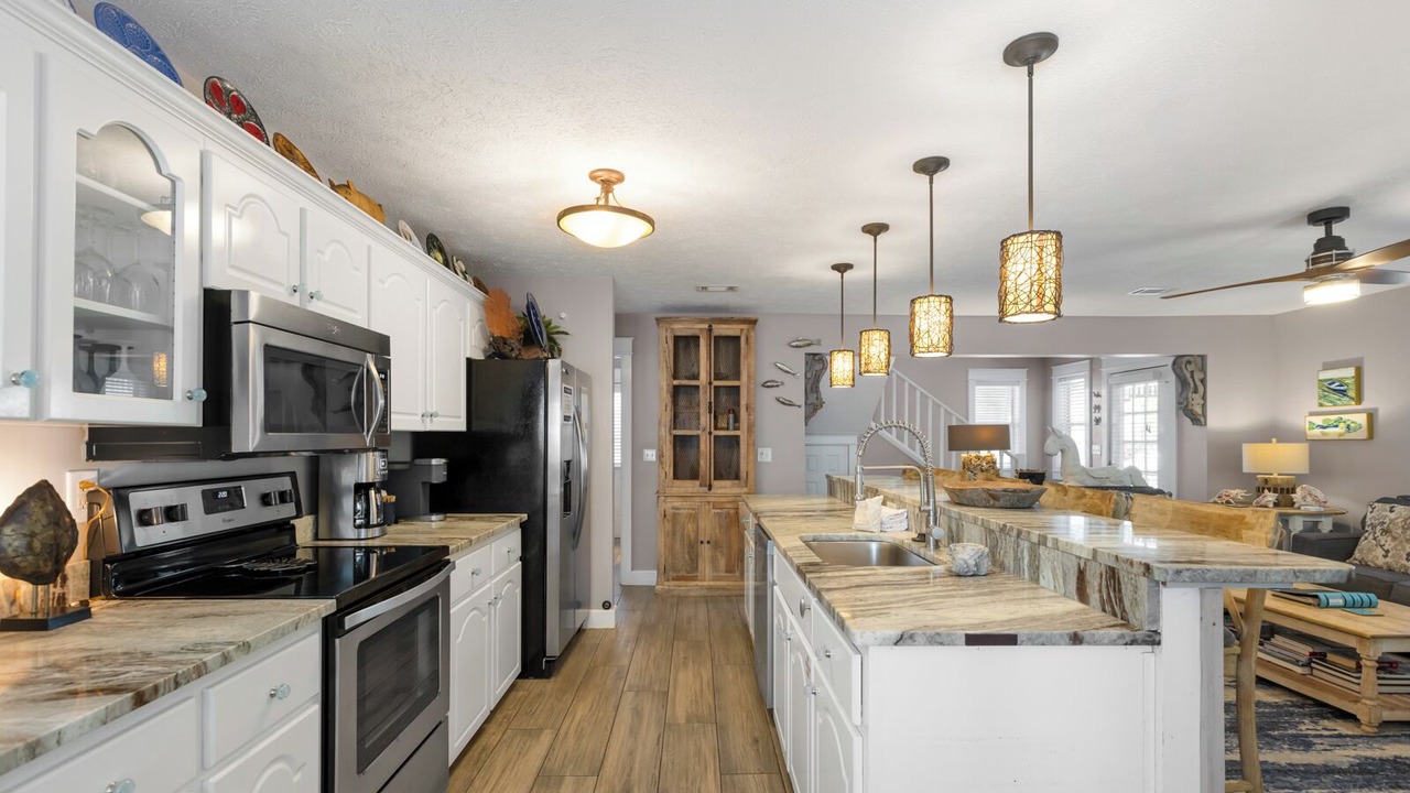 Photo of Kitchen in White's Gulfview