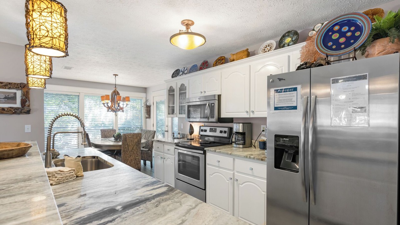 Photo of Kitchen in White's Gulfview