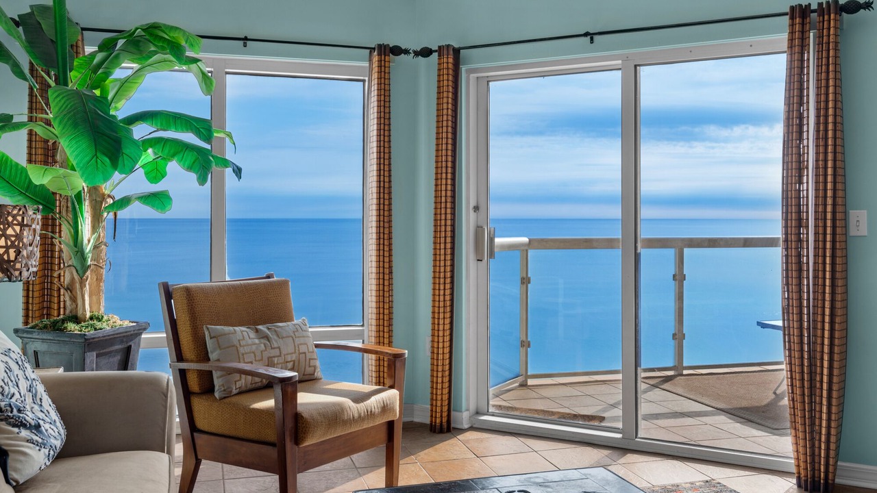 Photo of Livingroom in Pensacola Beach
