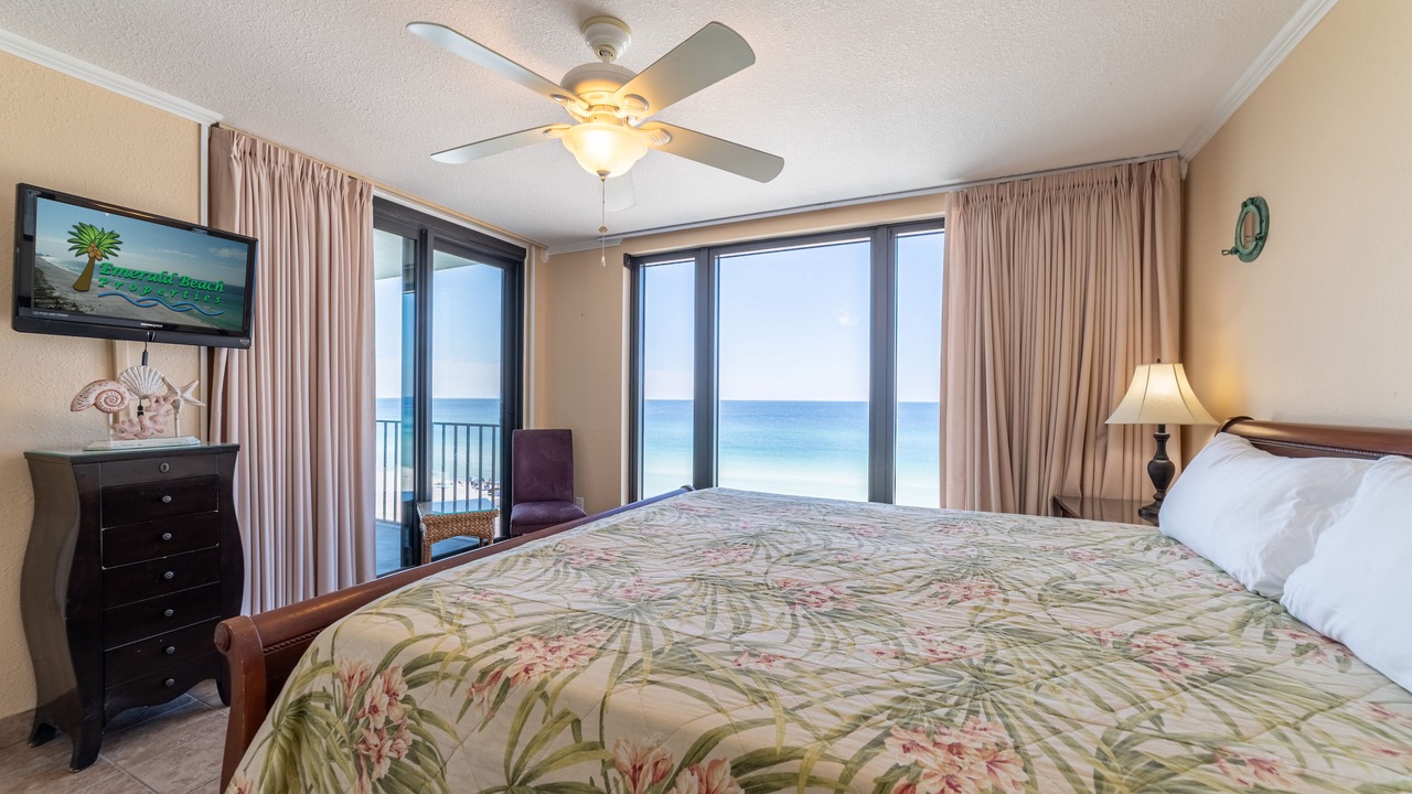 Photo of Patio Balcony in Lower Grand Lagoon