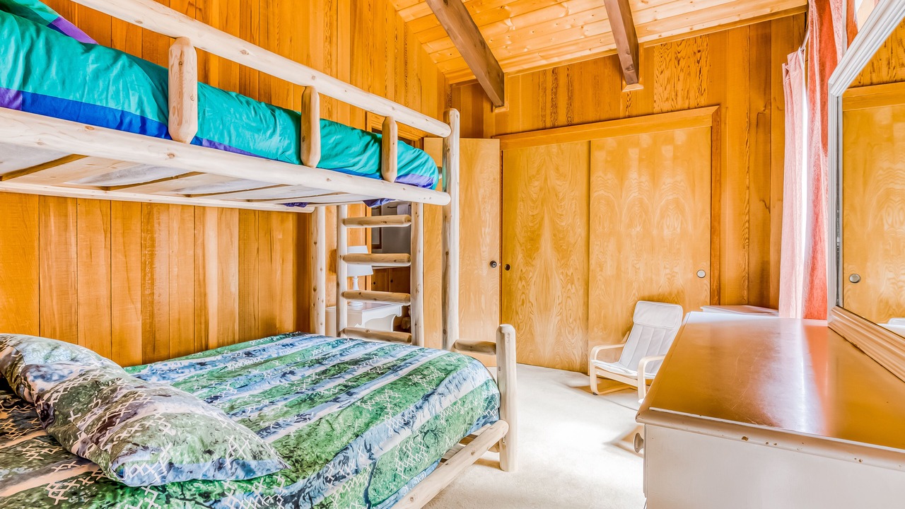 Photo of Bedroom in Mount Hood Village