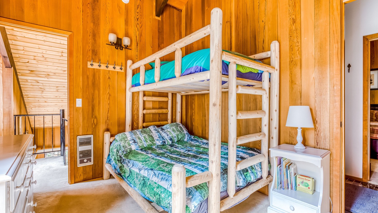 Photo of Bedroom in Mount Hood Village