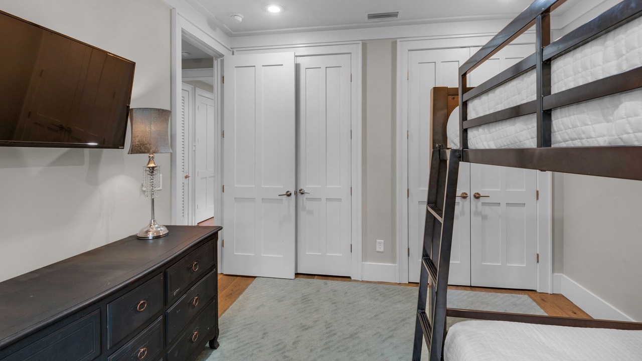 Photo of Bedroom in SeaNest Village