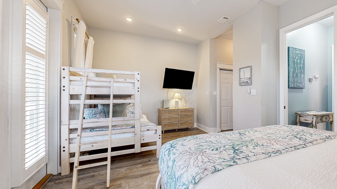 Photo of Bedroom in Village of Sugar Beach