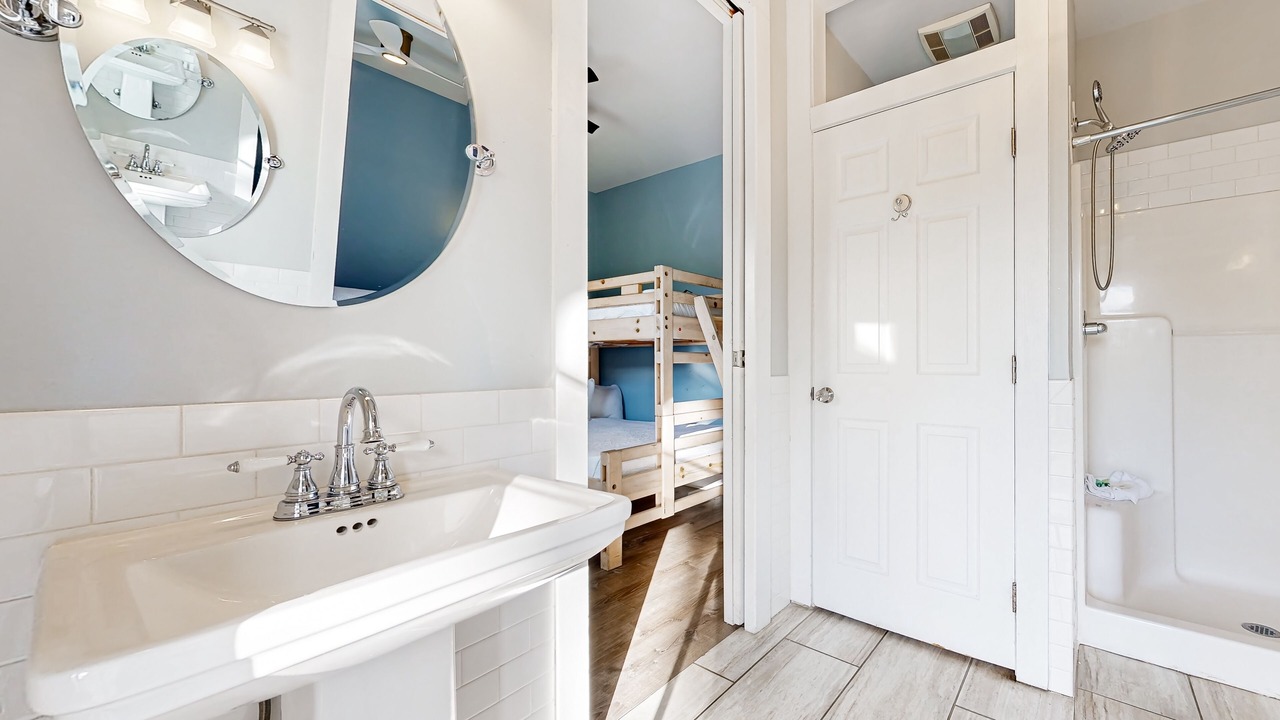 Photo of Bathroom in Village of Sugar Beach