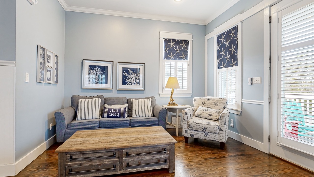 Photo of Livingroom in Village of Sugar Beach