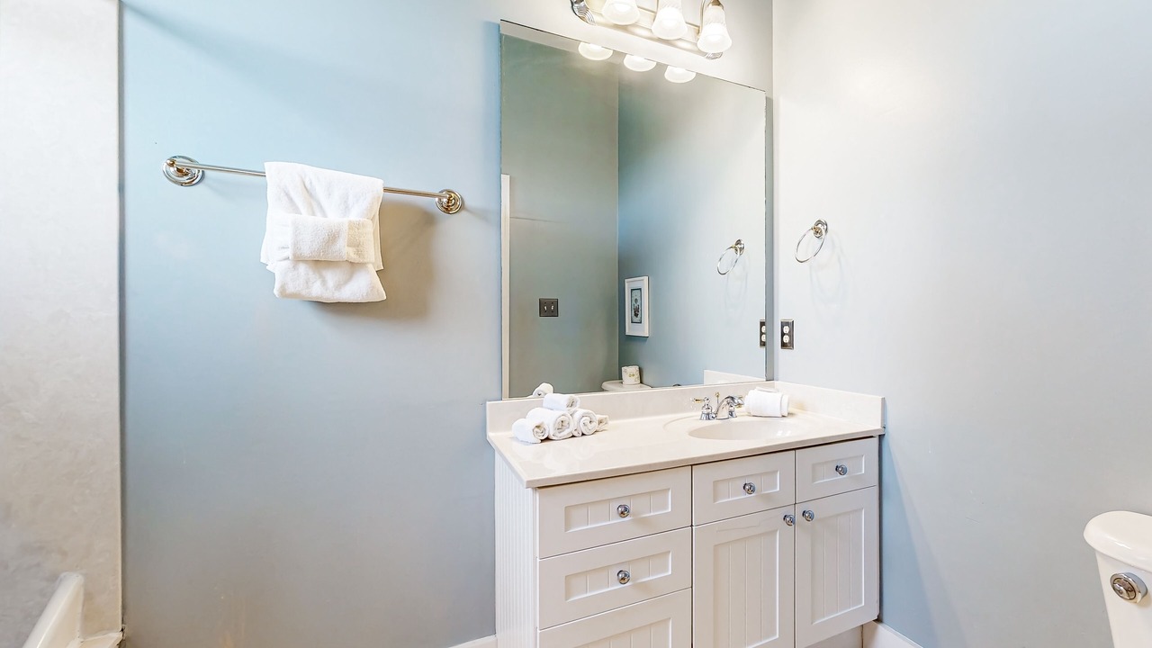 Photo of Bathroom in Village of Sugar Beach