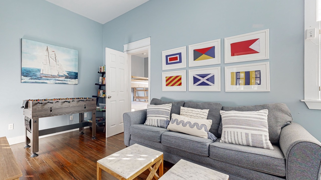 Photo of Livingroom in Village of Sugar Beach