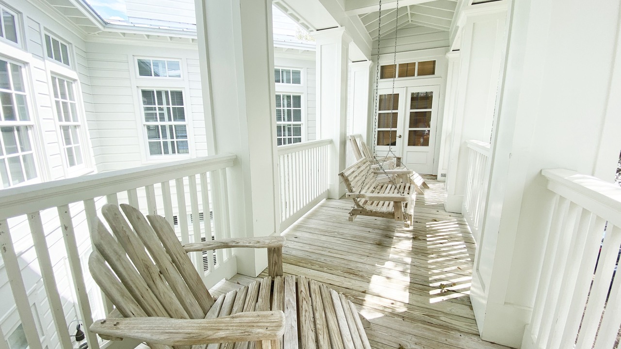 Photo of Patio Balcony in Seaside