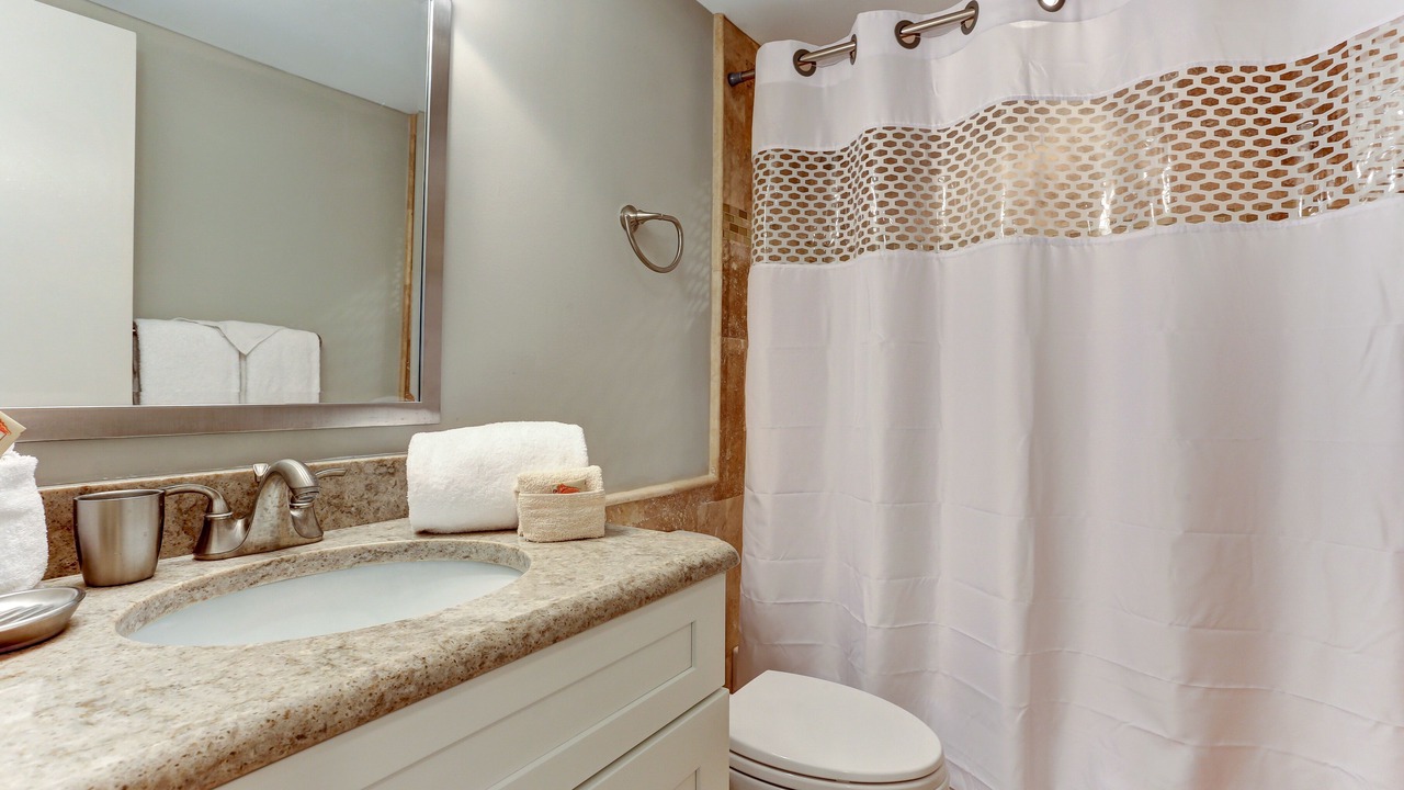 Photo of Bathroom in Fernandina Beach