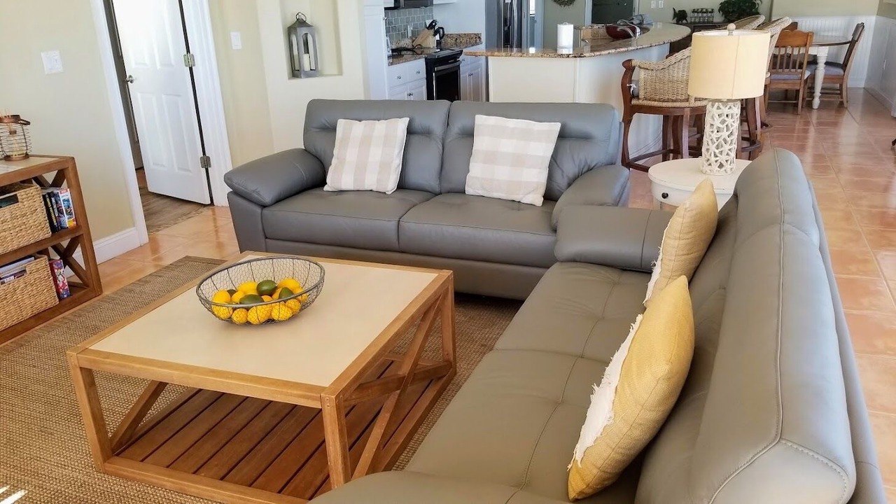 Photo of Livingroom in Thomas Drive