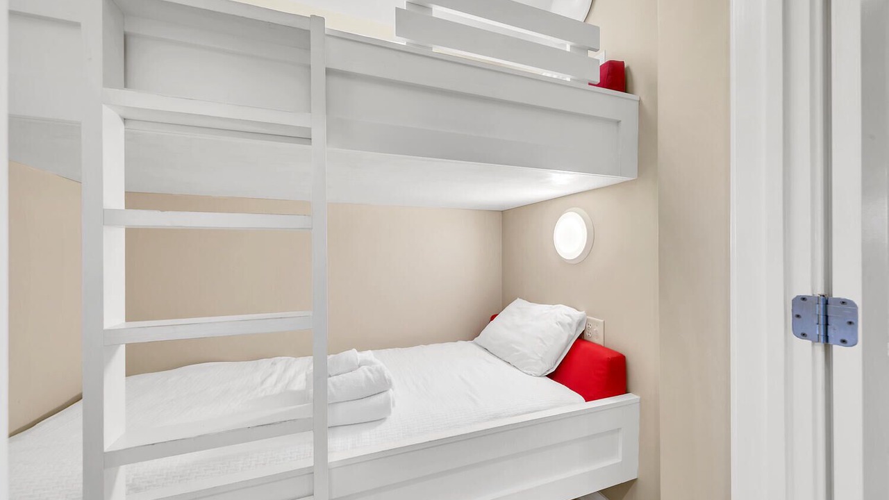 Photo of Bedroom in Santa Rosa Beach