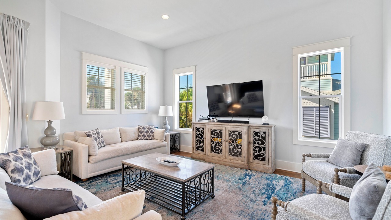 Photo of Bedroom in Crystal Shores