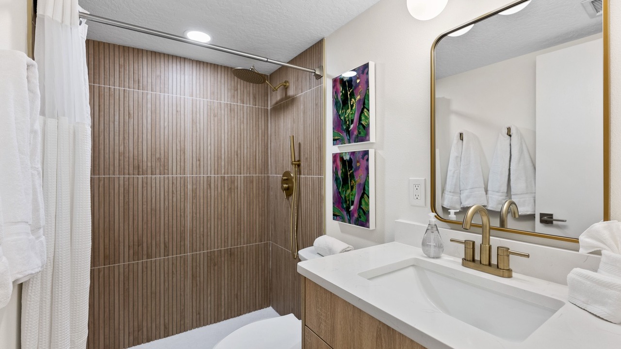 Photo of Bathroom in Cocoa Beach