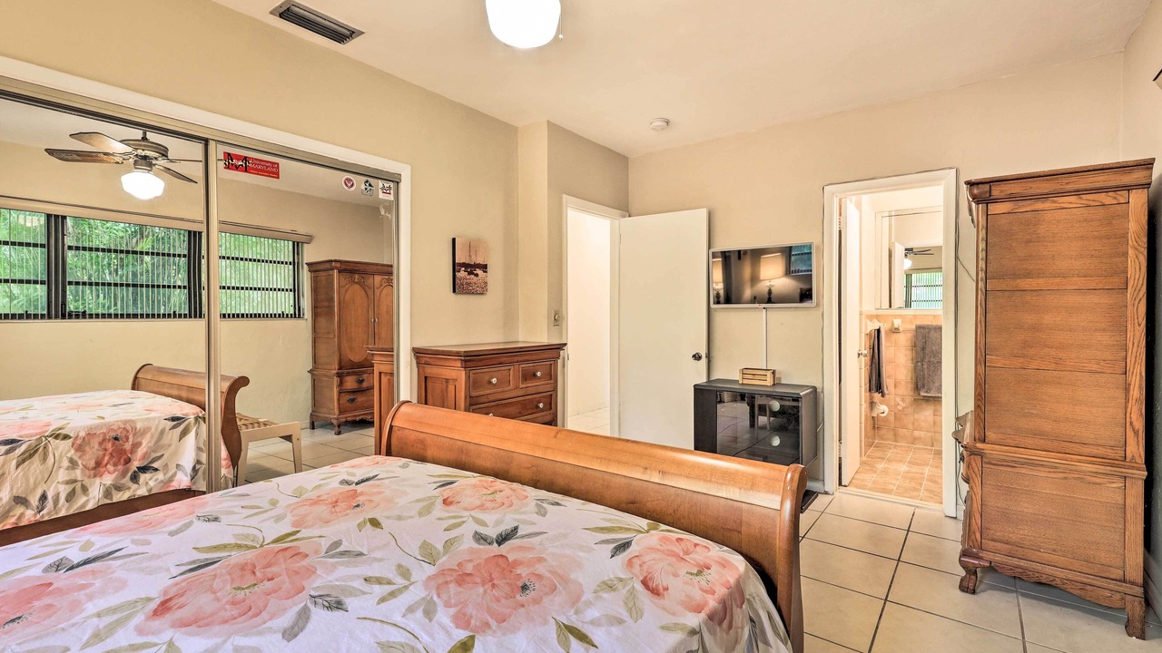 Photo of Bedroom in Pinecrest