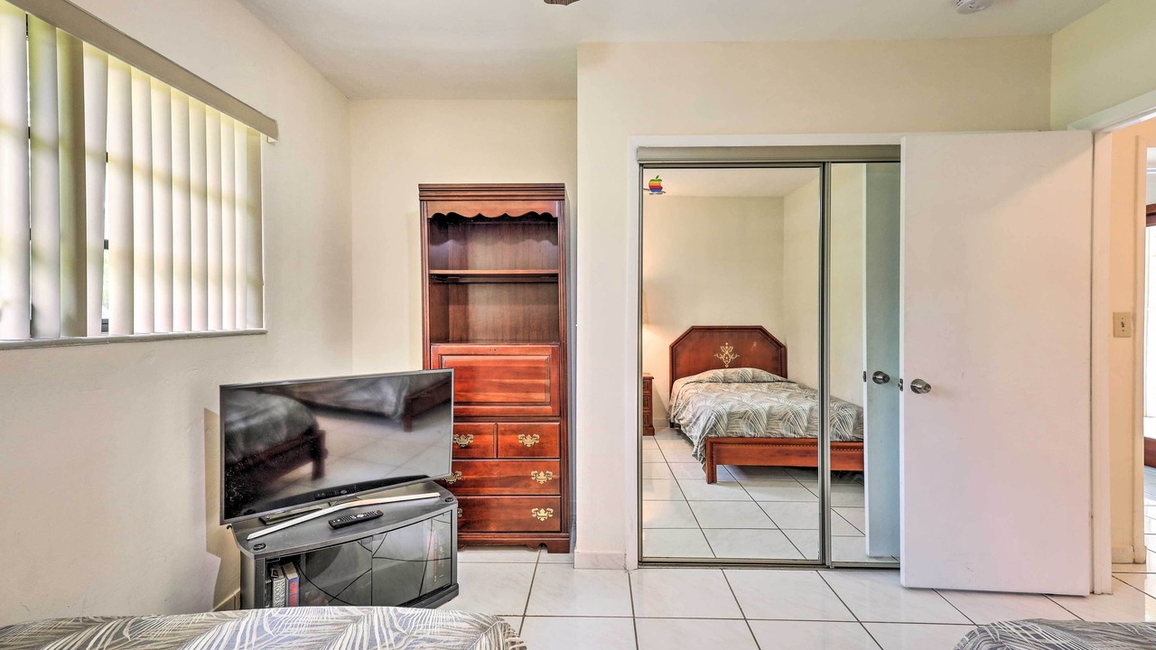 Photo of Bedroom in Pinecrest