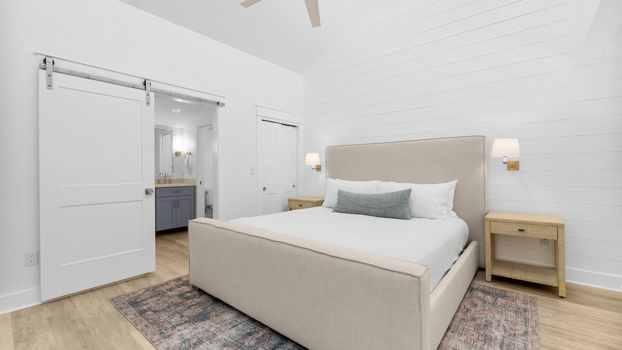 Photo of Bedroom in Seacrest