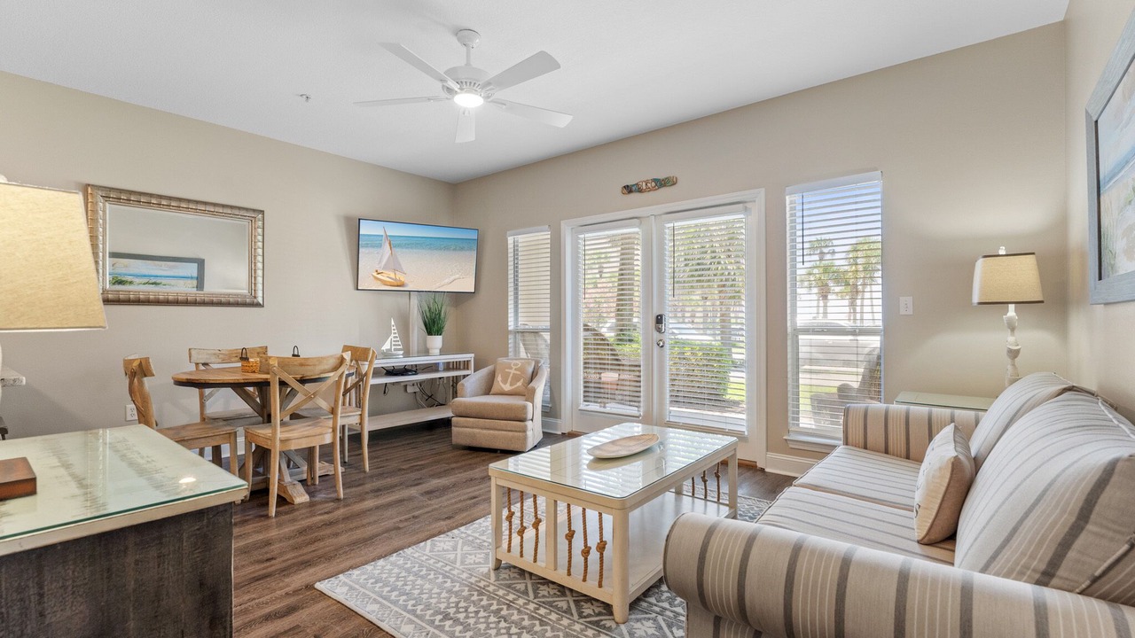 Photo of Livingroom in Crystal Beach